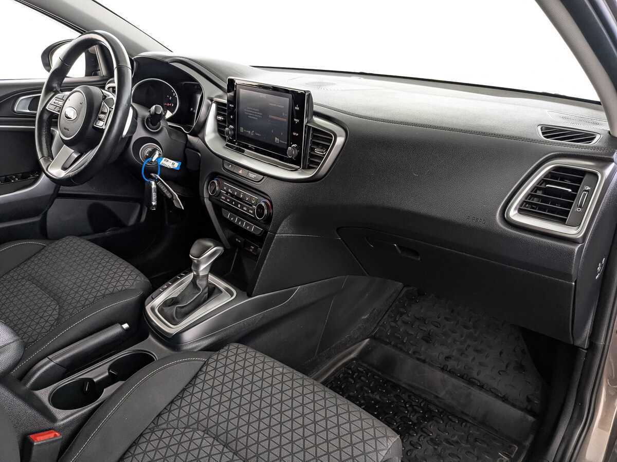 Б/У Киа Сид 2021 года. Фото: #12