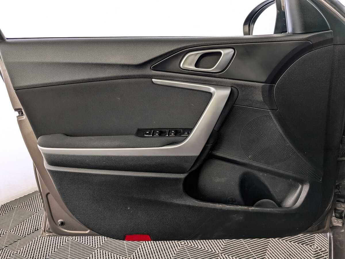 Б/У Киа Сид 2021 года. Фото: #18