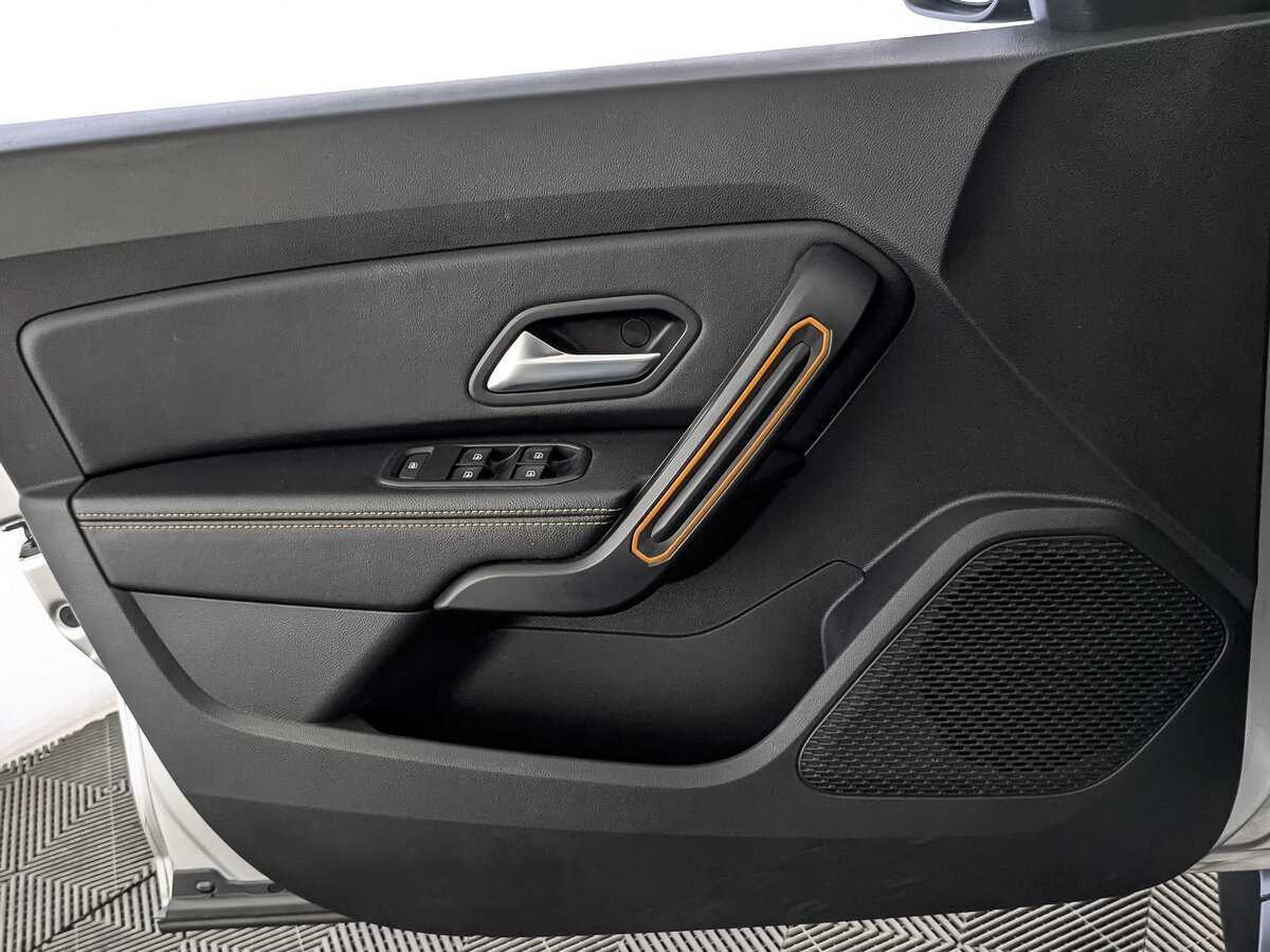 Б/У Рено Дастер 2021 года. Фото: #16