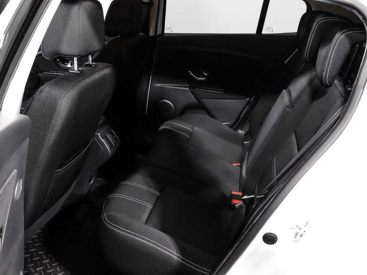 Б/У Рено Меган 2014 года. Фото: #10