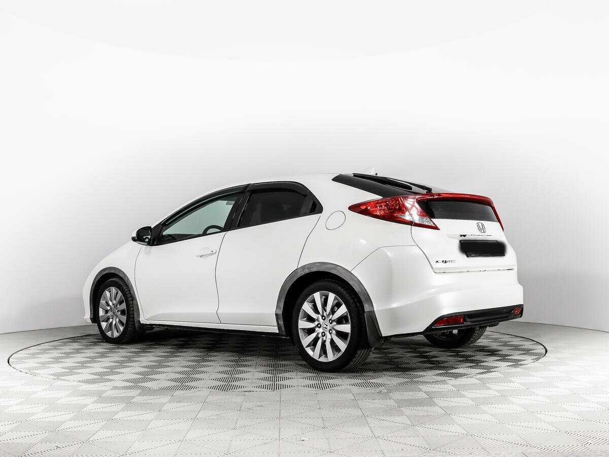 Honda Civic 2012 года с пробегом. Фото: #6