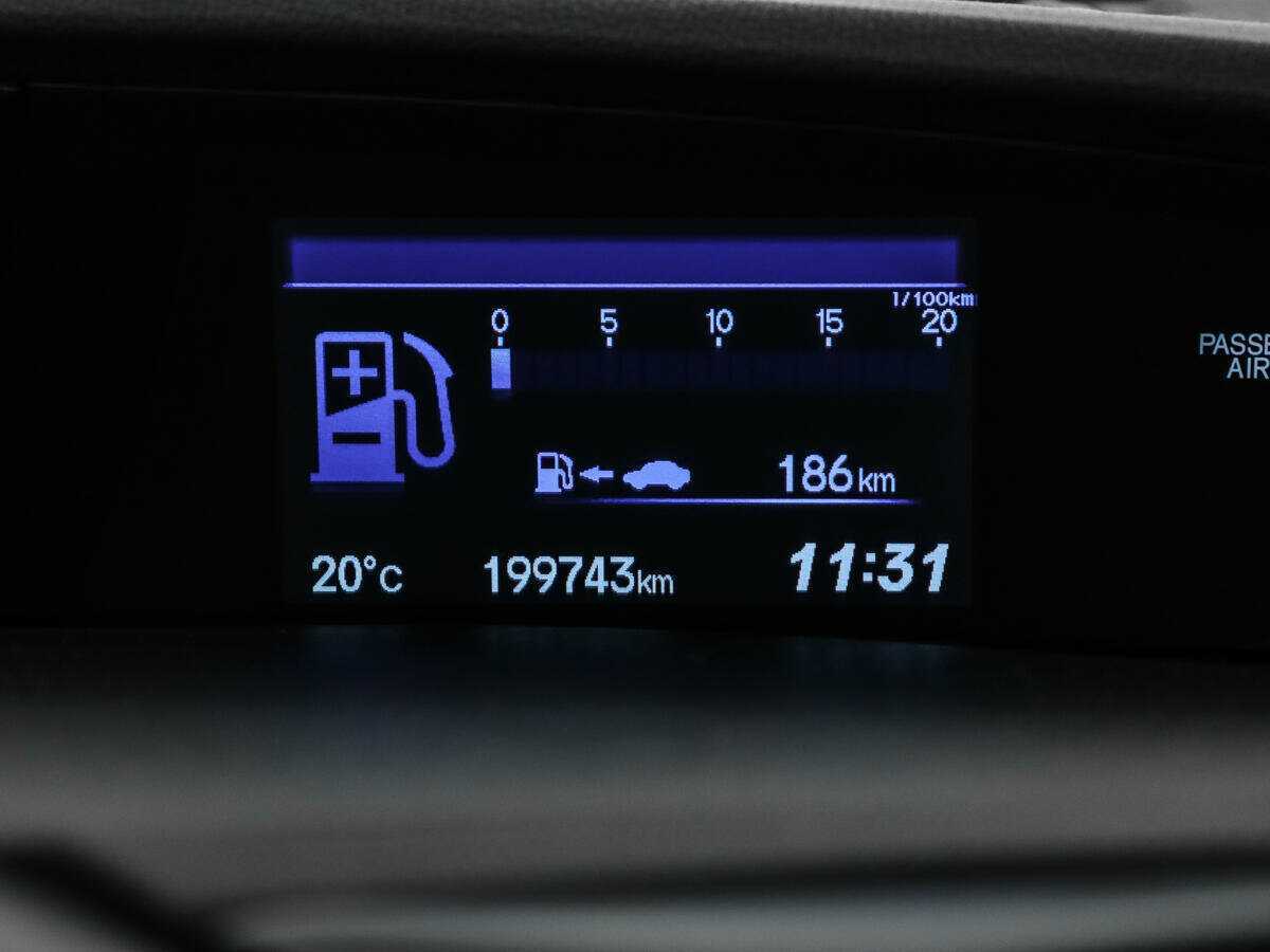 Honda Civic 2012 года с пробегом. Фото: #12