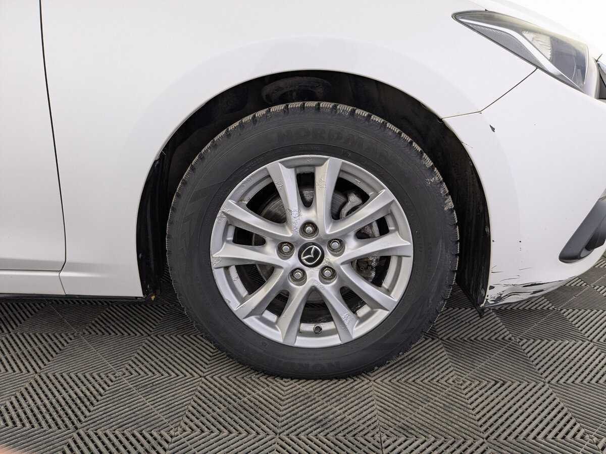 Б/У Мазда 3 2014 года. Фото: #11