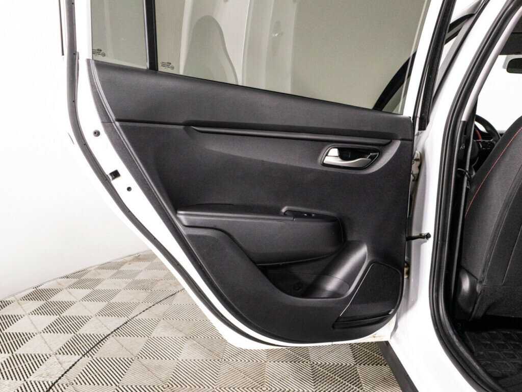 Б/У Киа Рио 2021 года. Фото: #25