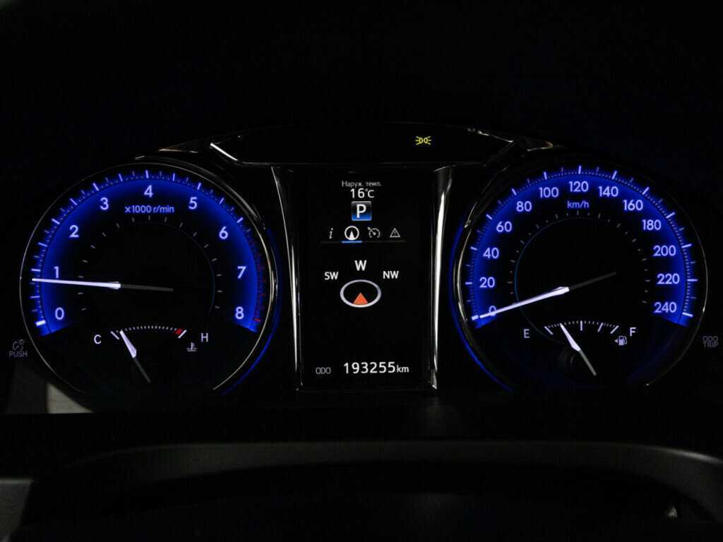 Toyota Camry 2016 года с пробегом. Фото: #11