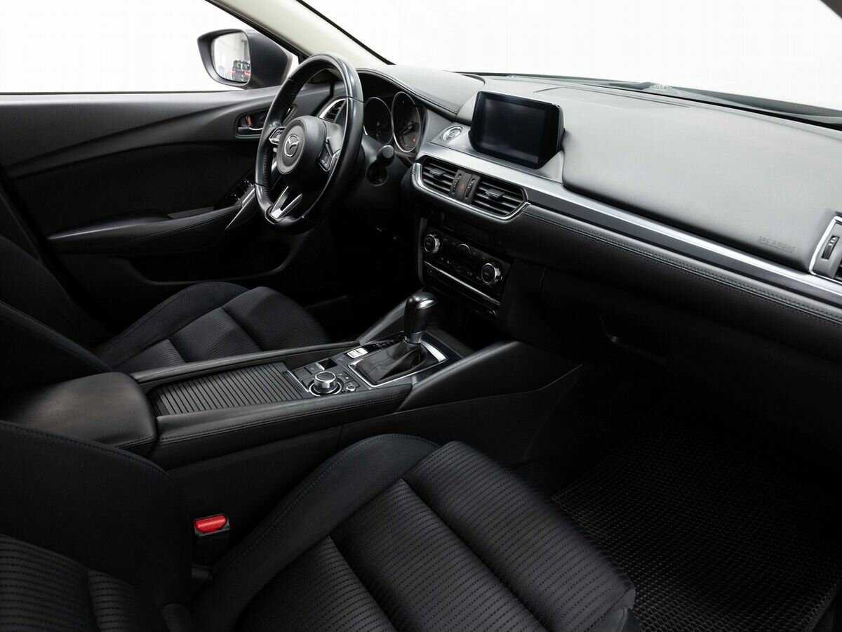 Б/У Мазда 6 2017 года. Фото: #11