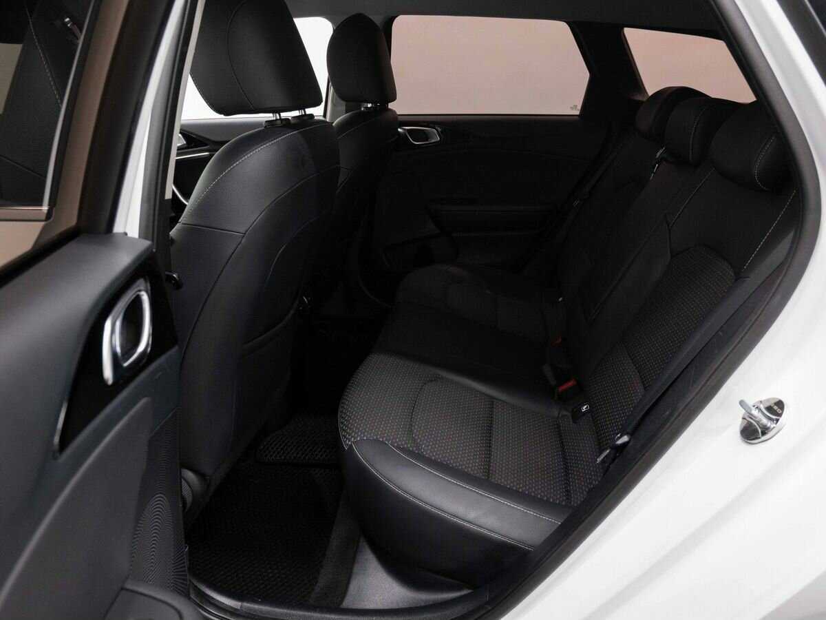 Б/У Киа Сид 2018 года. Фото: #8