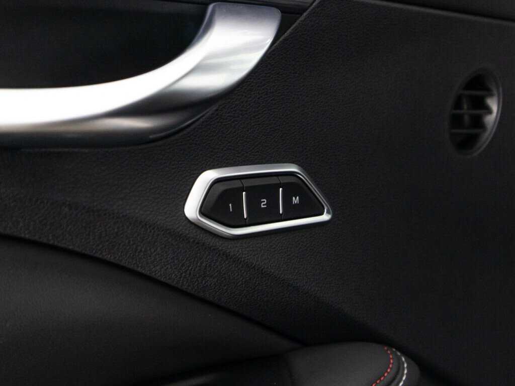 Geely Tugella 2022 года с пробегом. Фото: #21