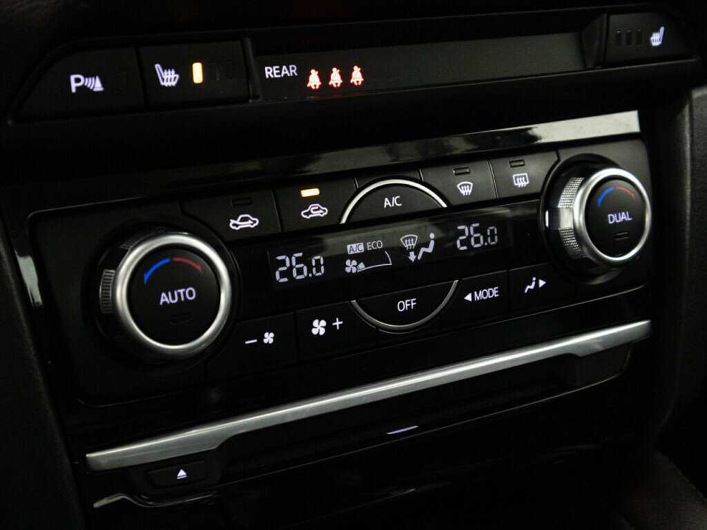 Б/У Мазда 6 2016 года. Фото: #16