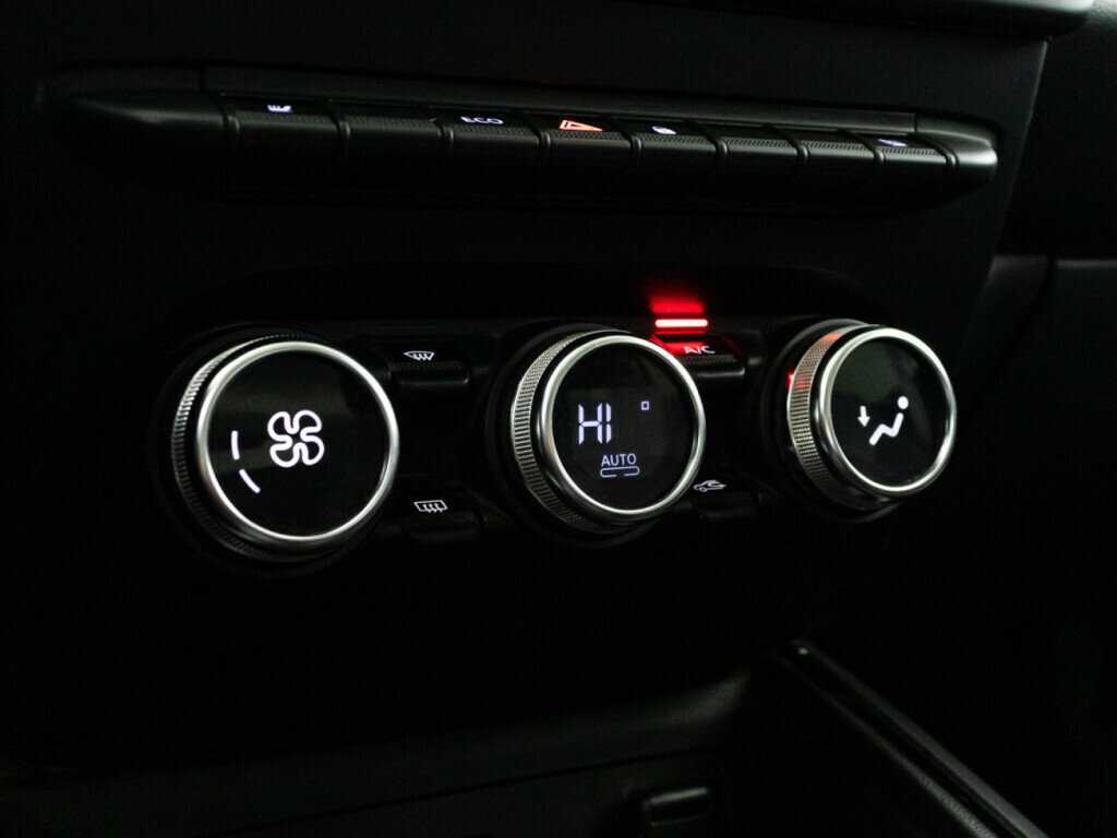 Б/У Рено Дастер 2021 года. Фото: #15