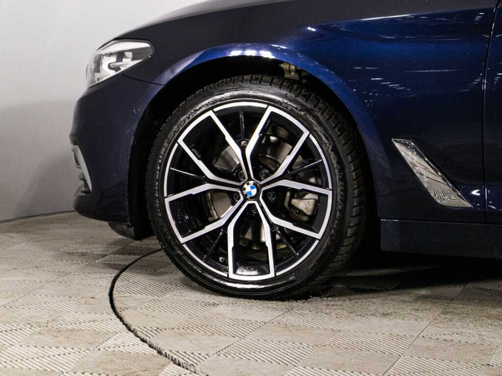 BMW 5 серии 2018 года с пробегом. Фото: #25