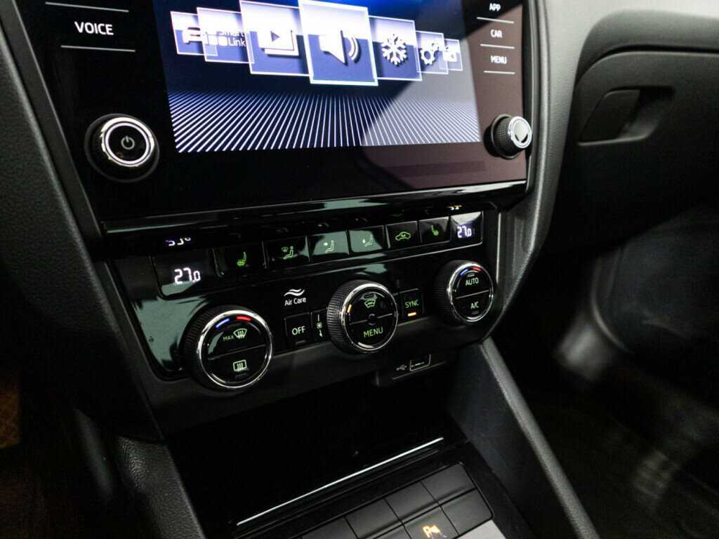 Б/У Шкода Октавия 2018 года. Фото: #16