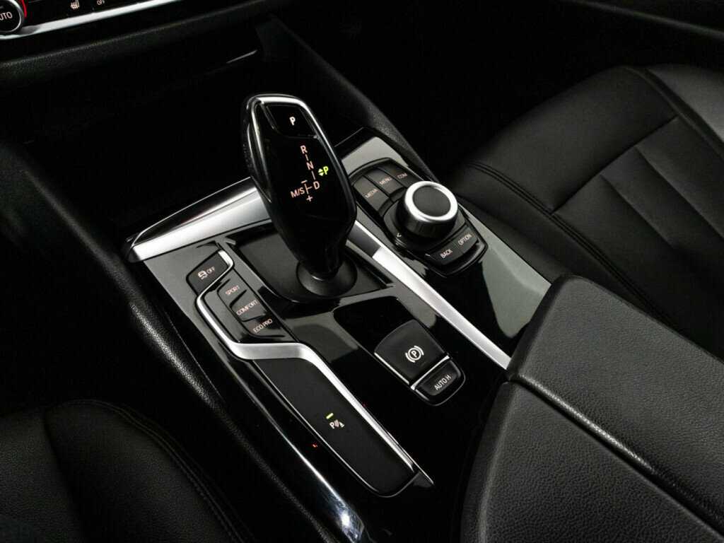 BMW 5 серии 2018 года с пробегом. Фото: #16