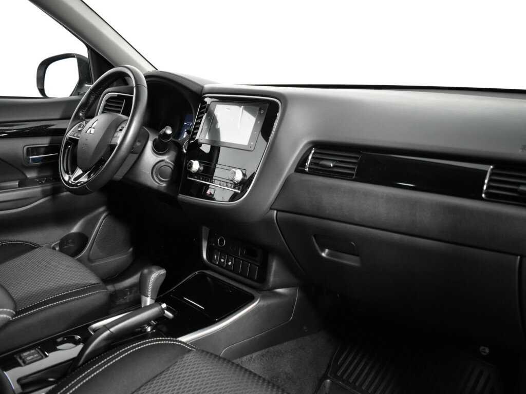 Mitsubishi Outlander 2020 года с пробегом. Фото: #8