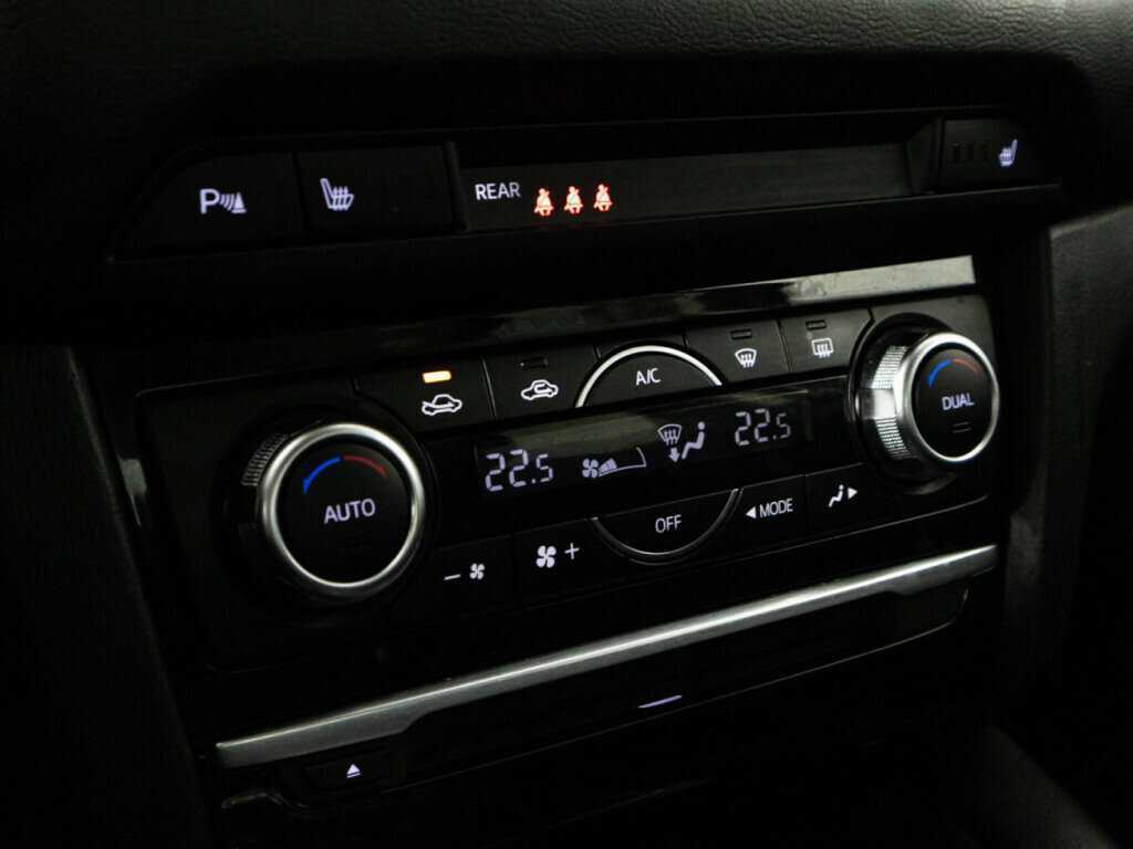 Б/У Мазда 6 2015 года. Фото: #16