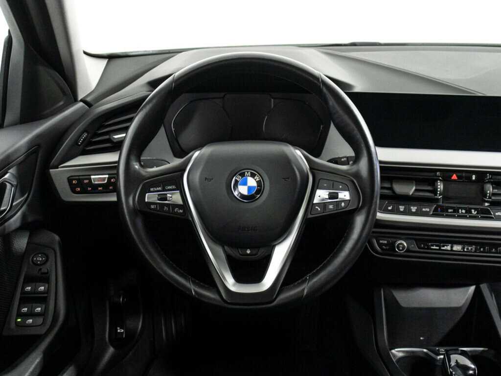 BMW 1 серии 2019 года с пробегом. Фото: #18