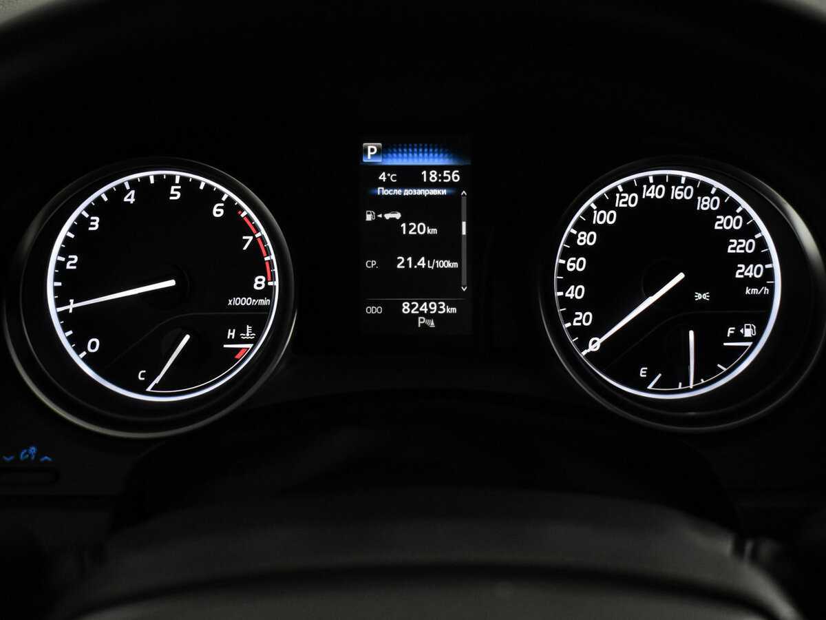 Toyota Camry 2020 года с пробегом. Фото: #18