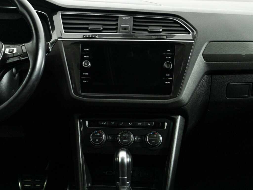 Б/У Фольксваген Тигуан 2018 года. Фото: #13