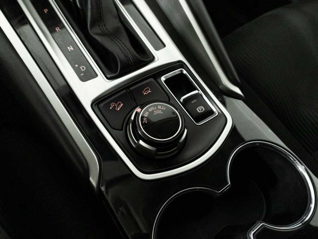 Mitsubishi Pajero Sport 2018 года с пробегом. Фото: #18