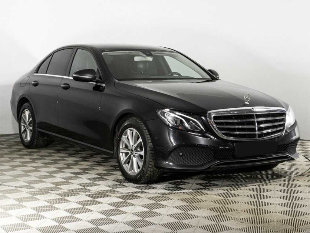 Mercedes-Benz E-Класс 2019 года с пробегом. Фото: #2