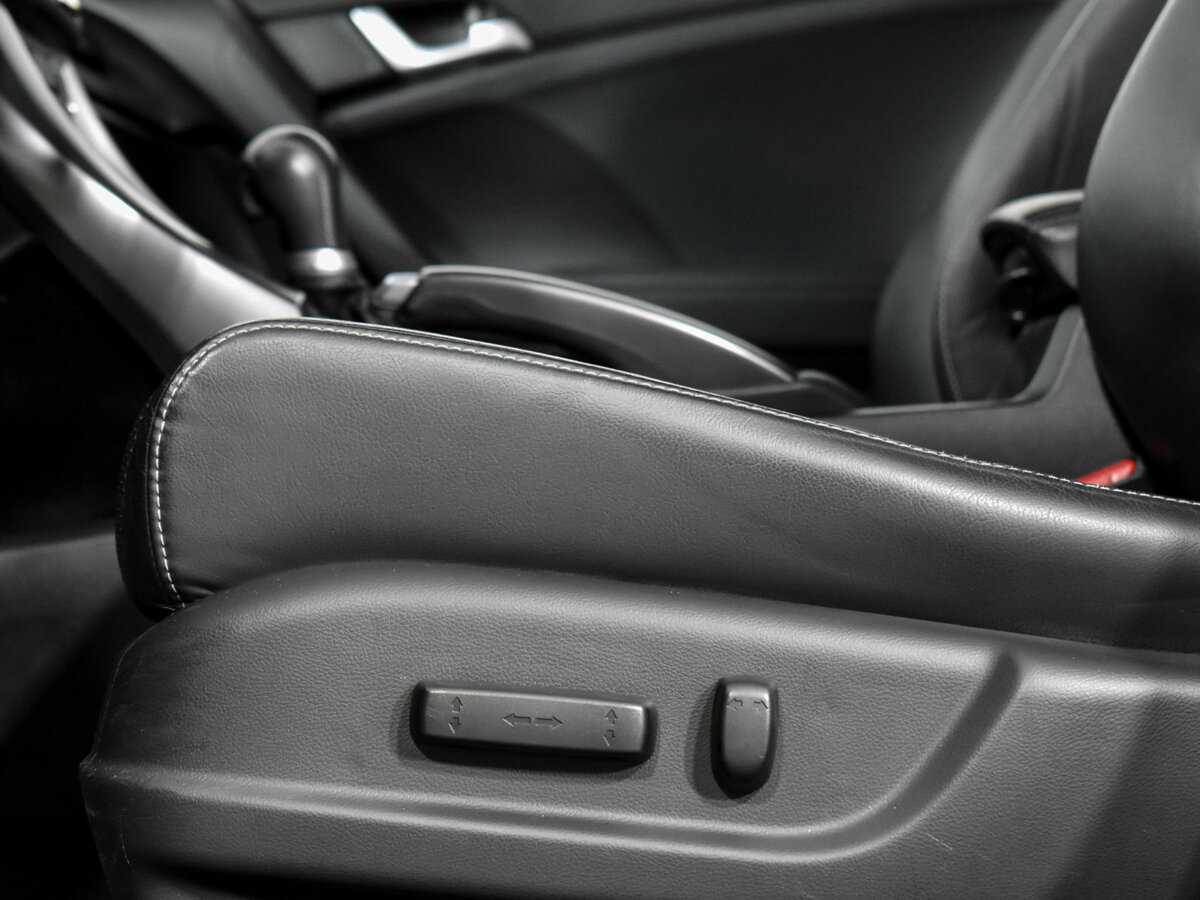 Б/У Хонда Аккорд 2012 года. Фото: #9