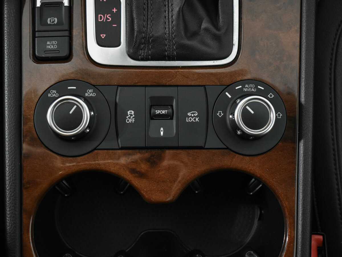 Volkswagen Touareg 2013 года с пробегом. Фото: #10