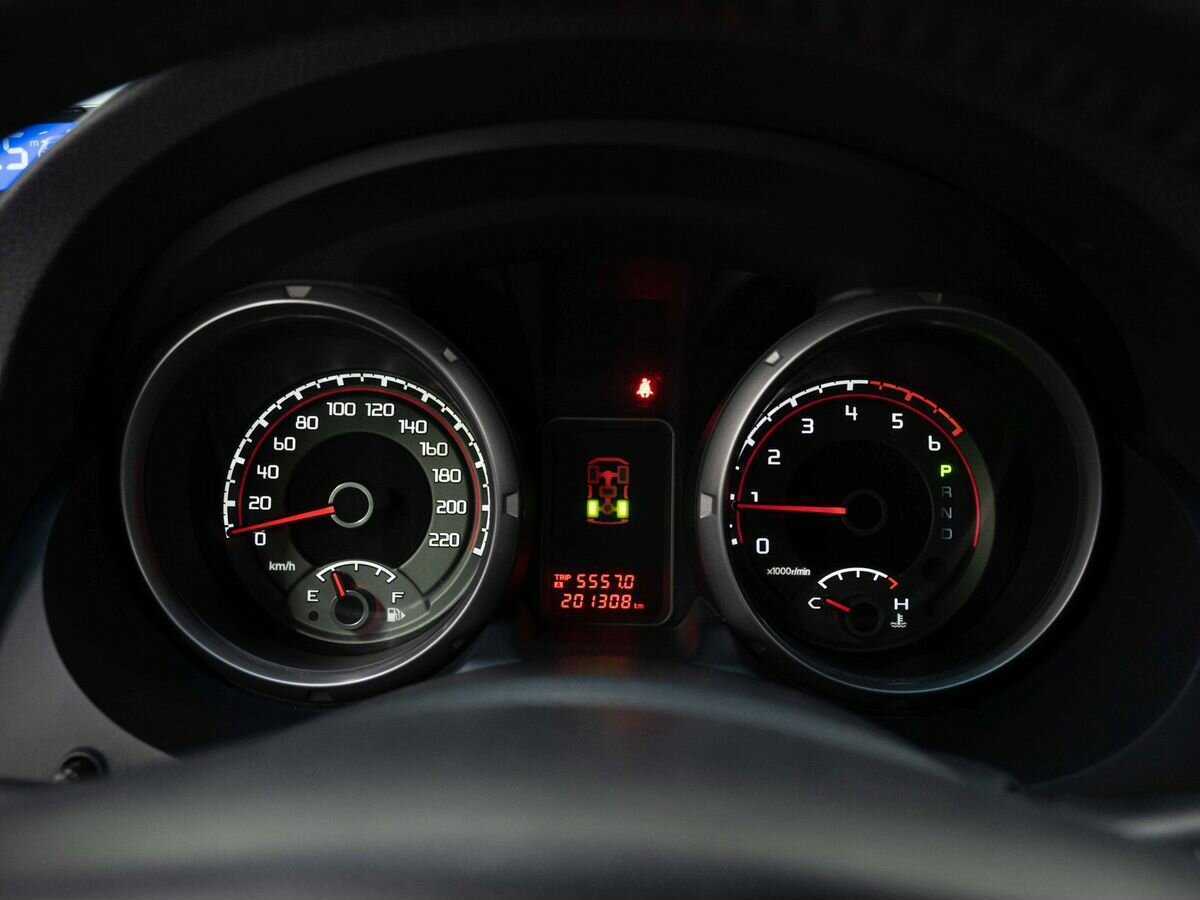 Б/У Митсубиши Паджеро 2013 года. Фото: #16