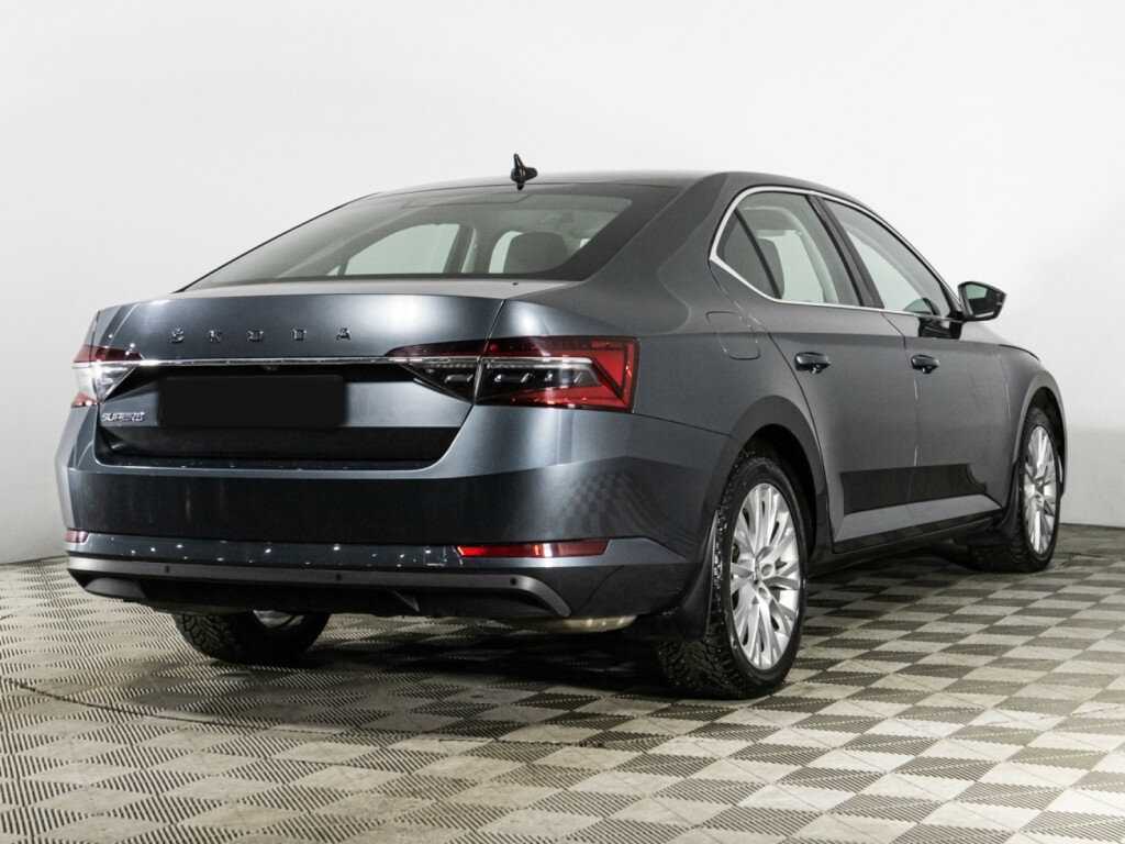 Skoda Superb 2020 года с пробегом. Фото: #4
