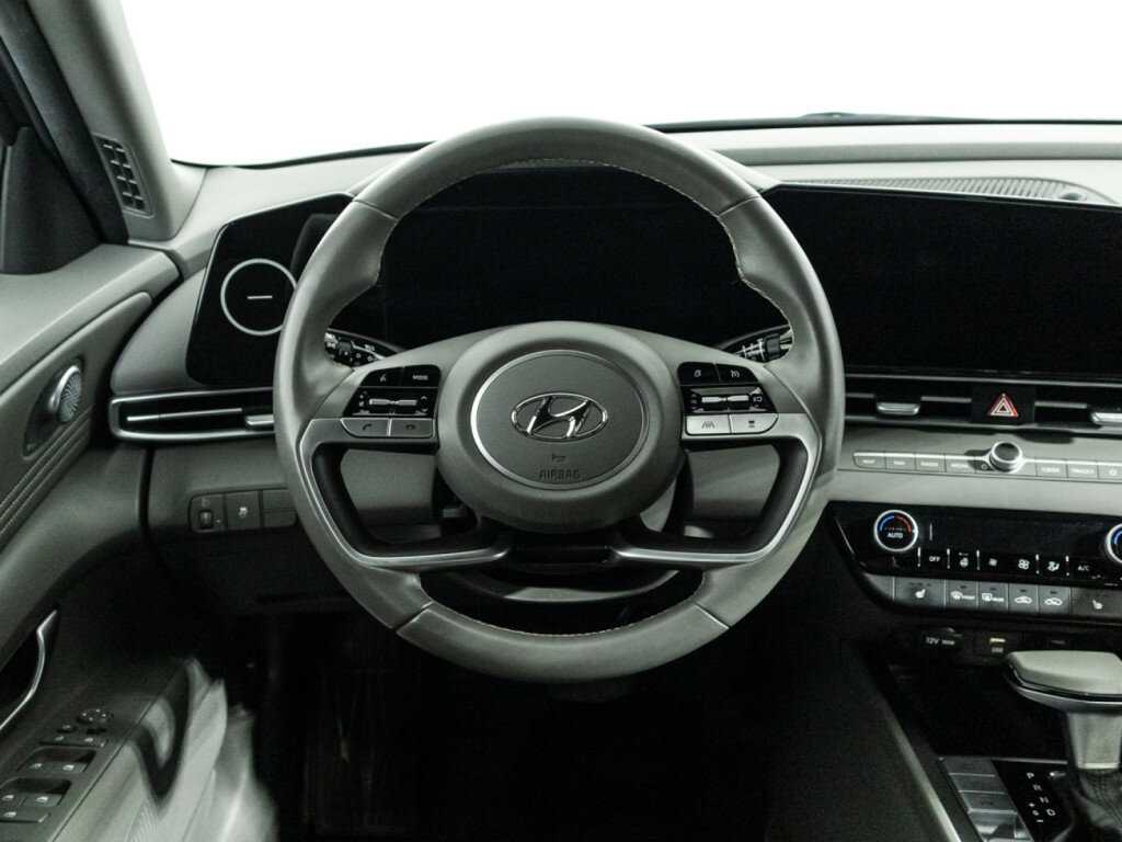 Б/У Хендай Елантра 2021 года. Фото: #22