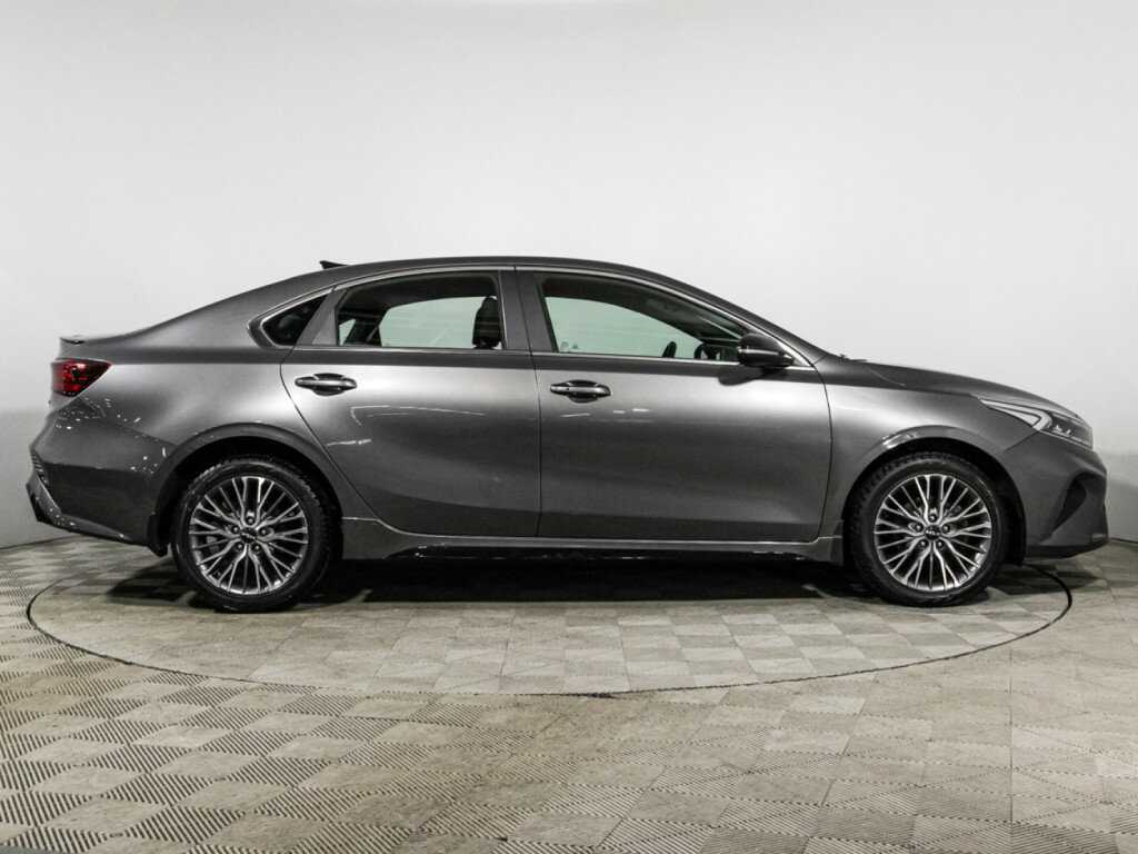 Б/У Киа Церато 2022 года. Фото: #3