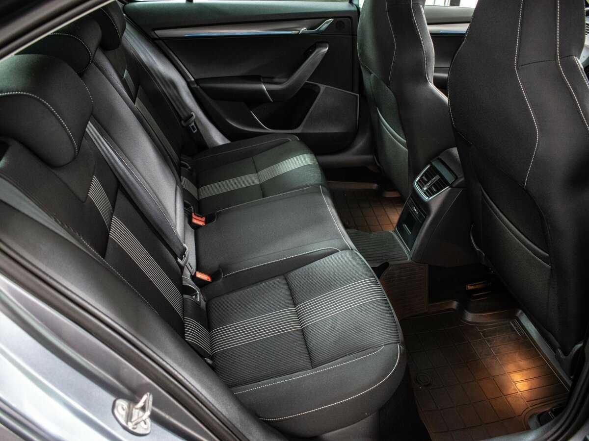 Б/У Шкода Октавия 2019 года. Фото: #5