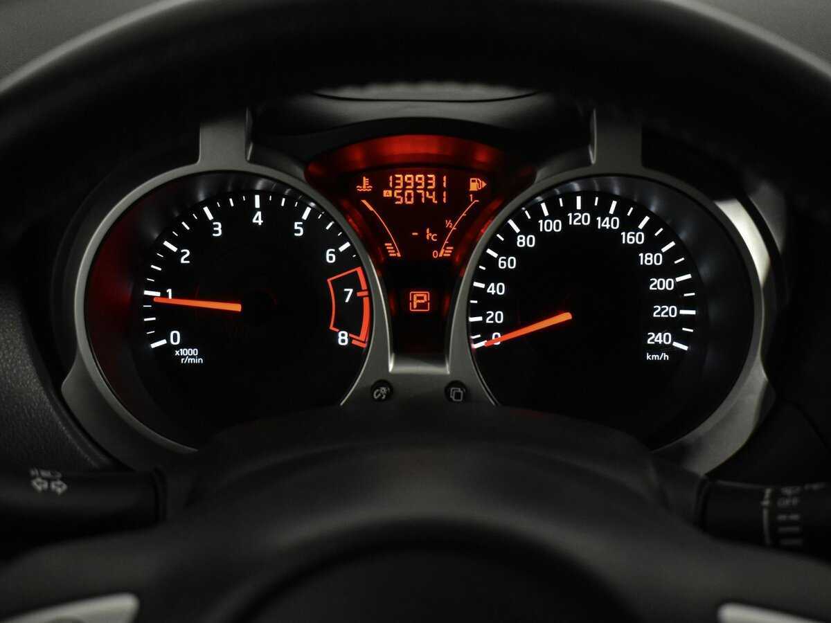 Б/У Ниссан Жук 2012 года. Фото: #16