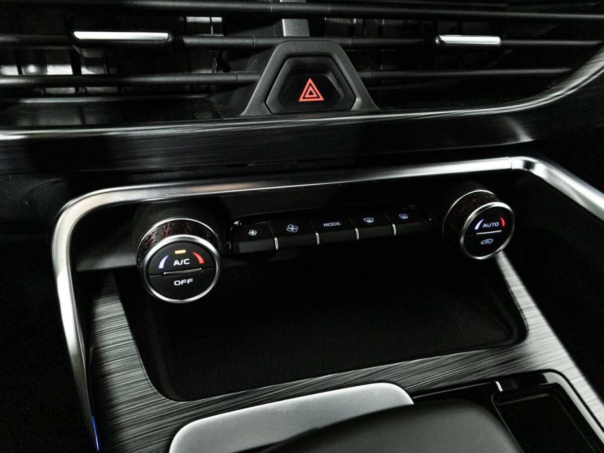 Geely Tugella 2022 года с пробегом. Фото: #21