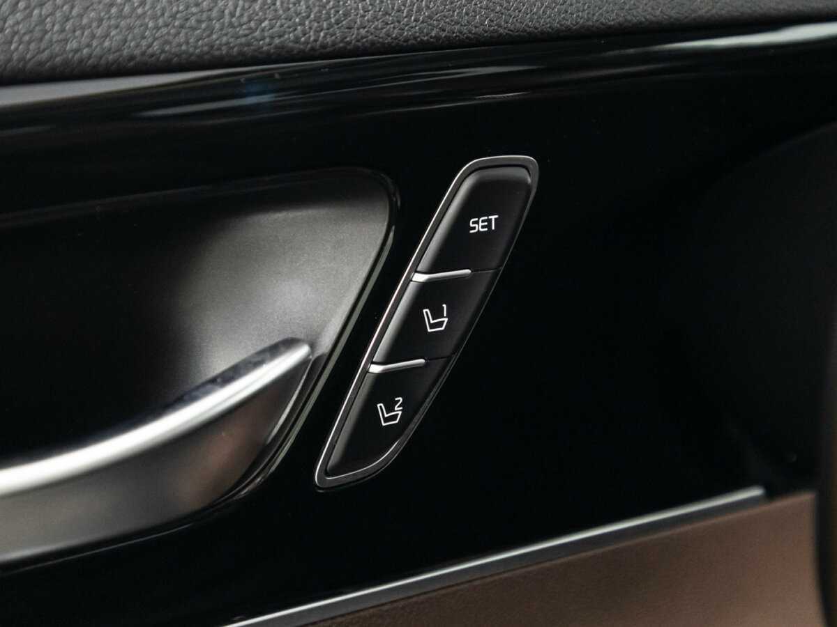 Б/У Киа Соренто 2016 года. Фото: #16