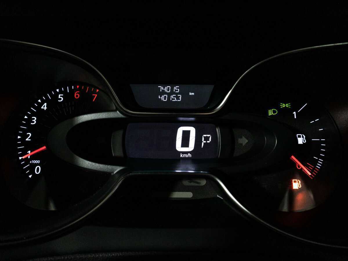 Б/У Рено Каптюр 2021 года. Фото: #11