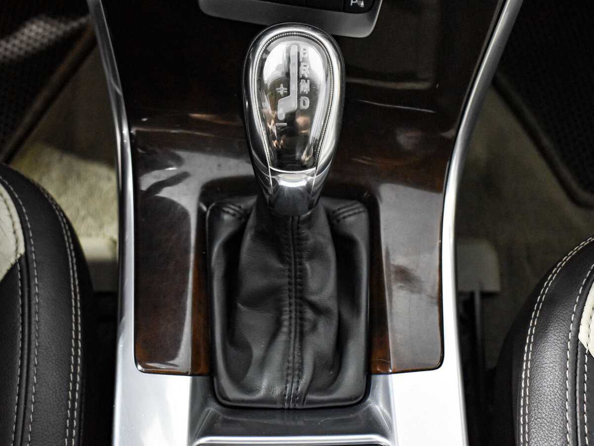 Б/У Вольво ИксЦ60 2012 года. Фото: #7