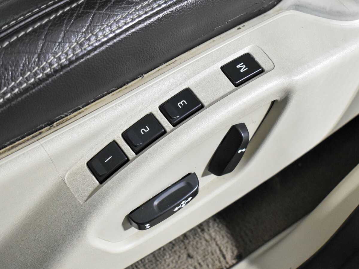 Б/У Вольво ИксЦ60 2012 года. Фото: #8