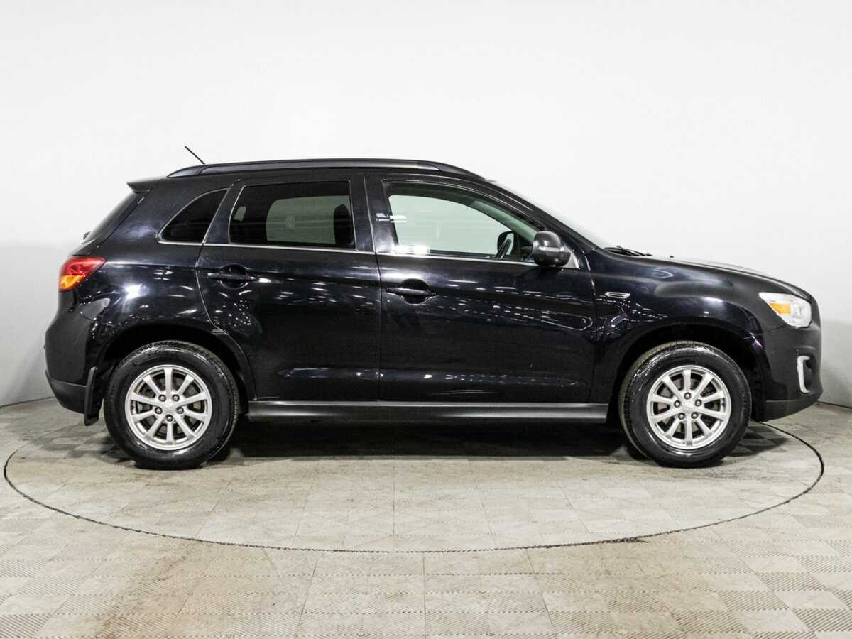 Б/У Митсубиши АС-Икс 2014 года. Фото: #3