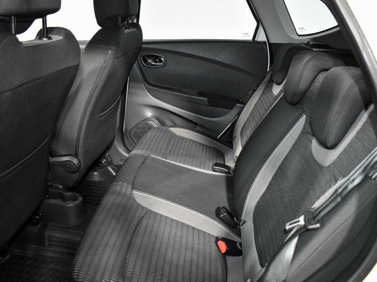 Б/У Рено Каптюр 2016 года. Фото: #12