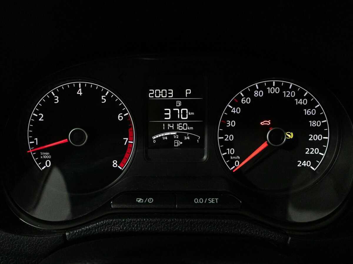 Б/У Фольксваген Поло 2015 года. Фото: #11