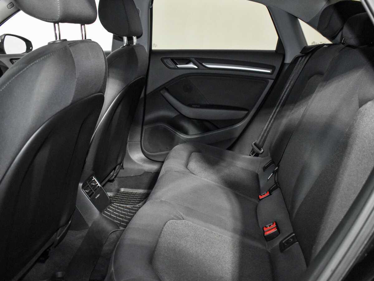 Audi A3 2018 года с пробегом. Фото: #12