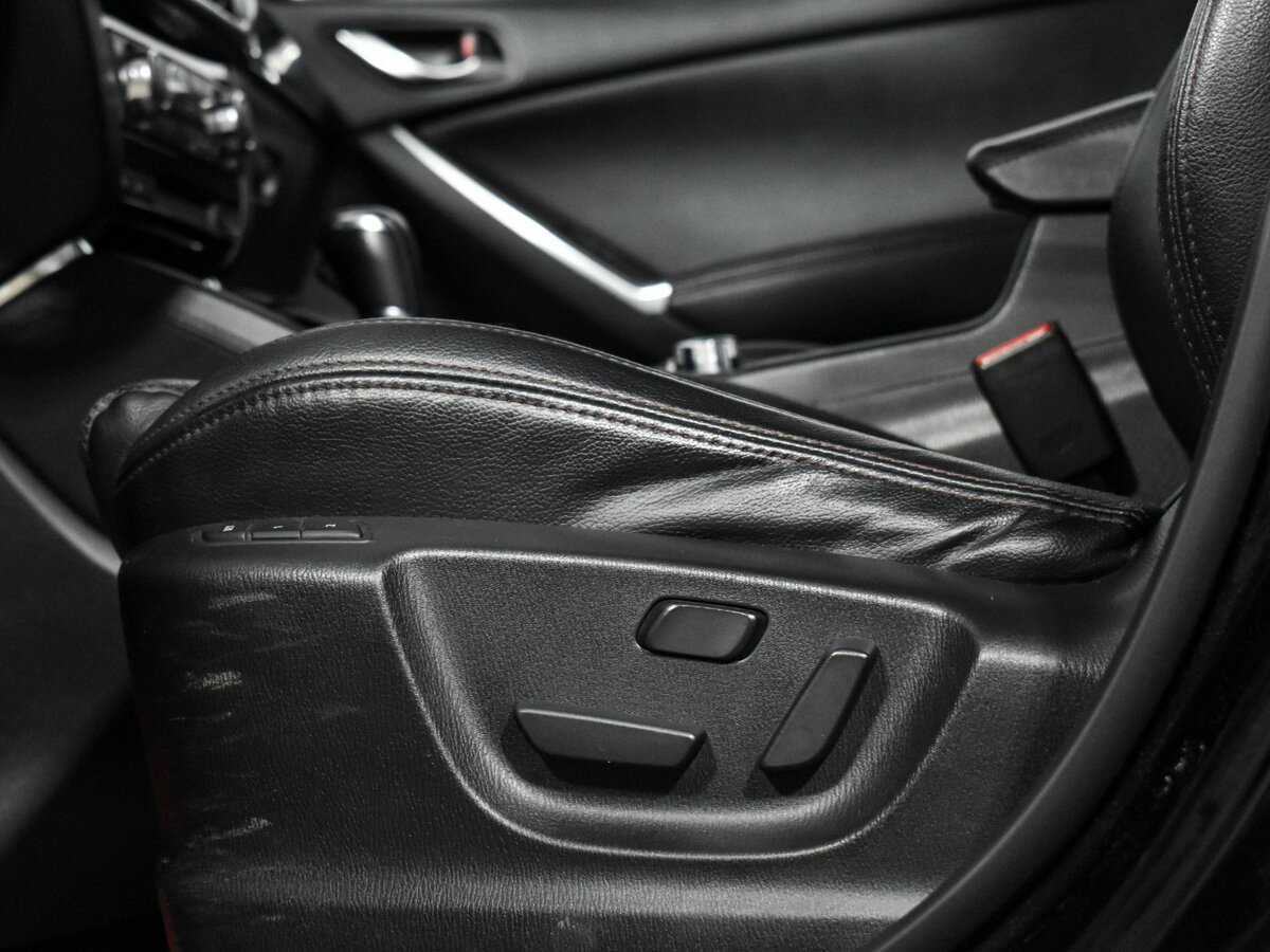 Б/У Мазда Ц-Икс-5 2015 года. Фото: #9