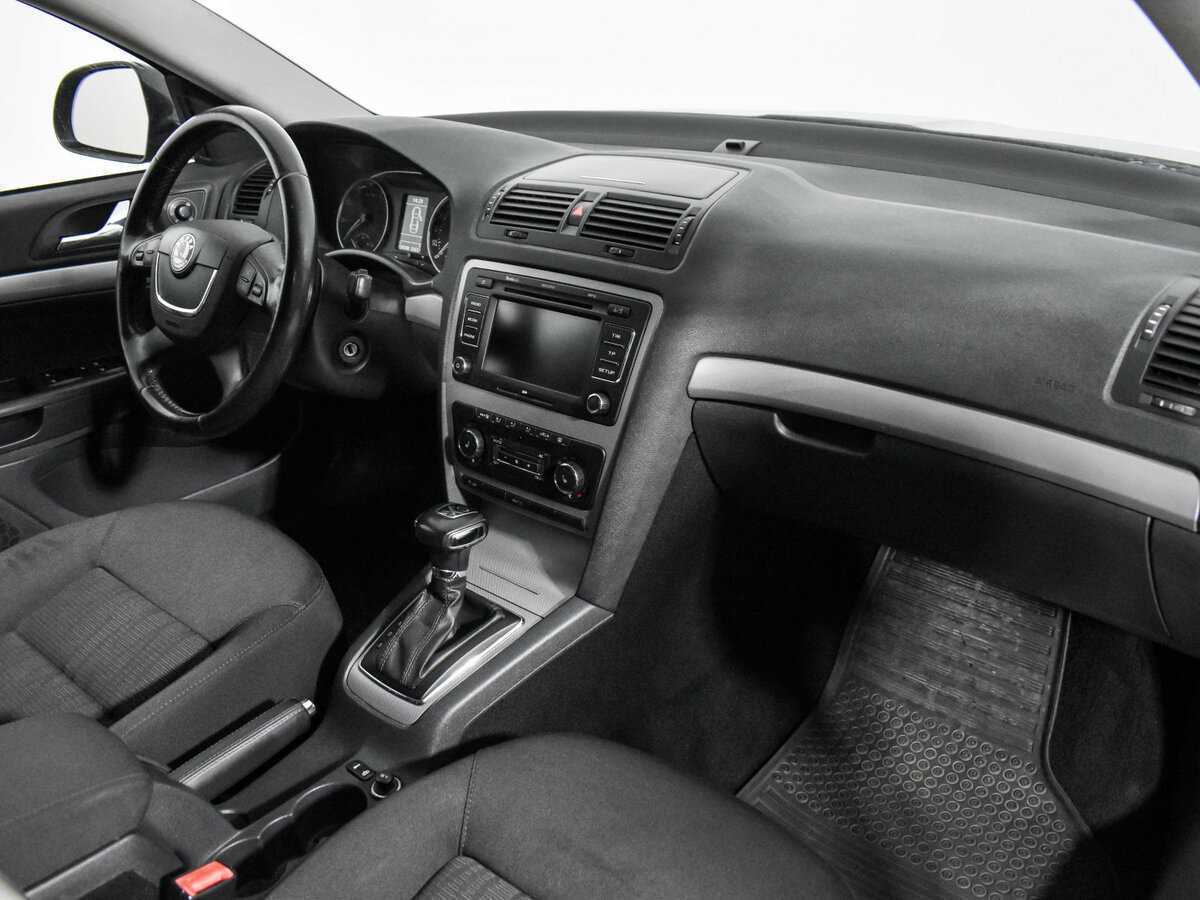 Б/У Шкода Октавия 2012 года. Фото: #12