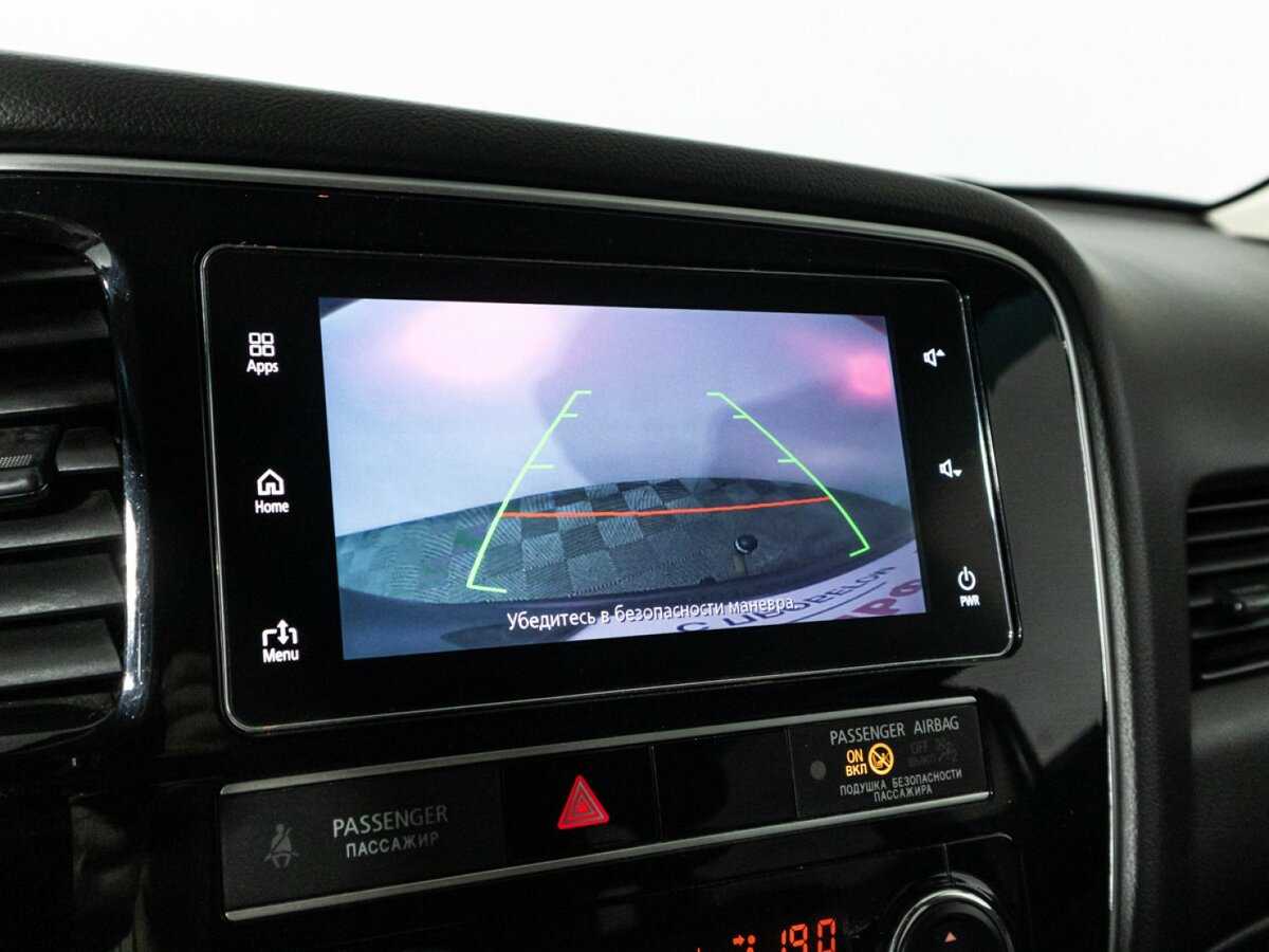 Б/У Митсубиши Оутлэндер 2019 года. Фото: #15