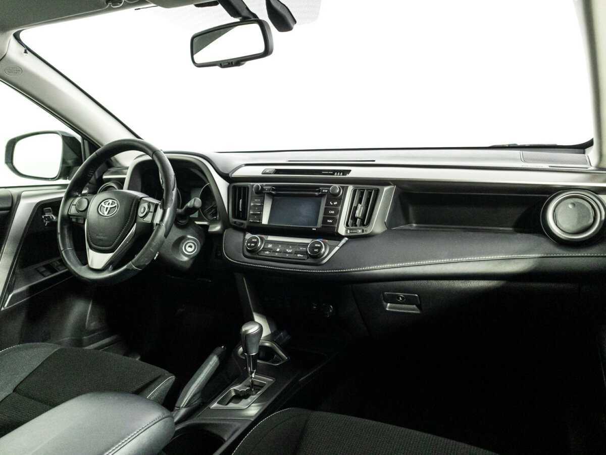 Б/У Тойота Рав4 2015 года. Фото: #8