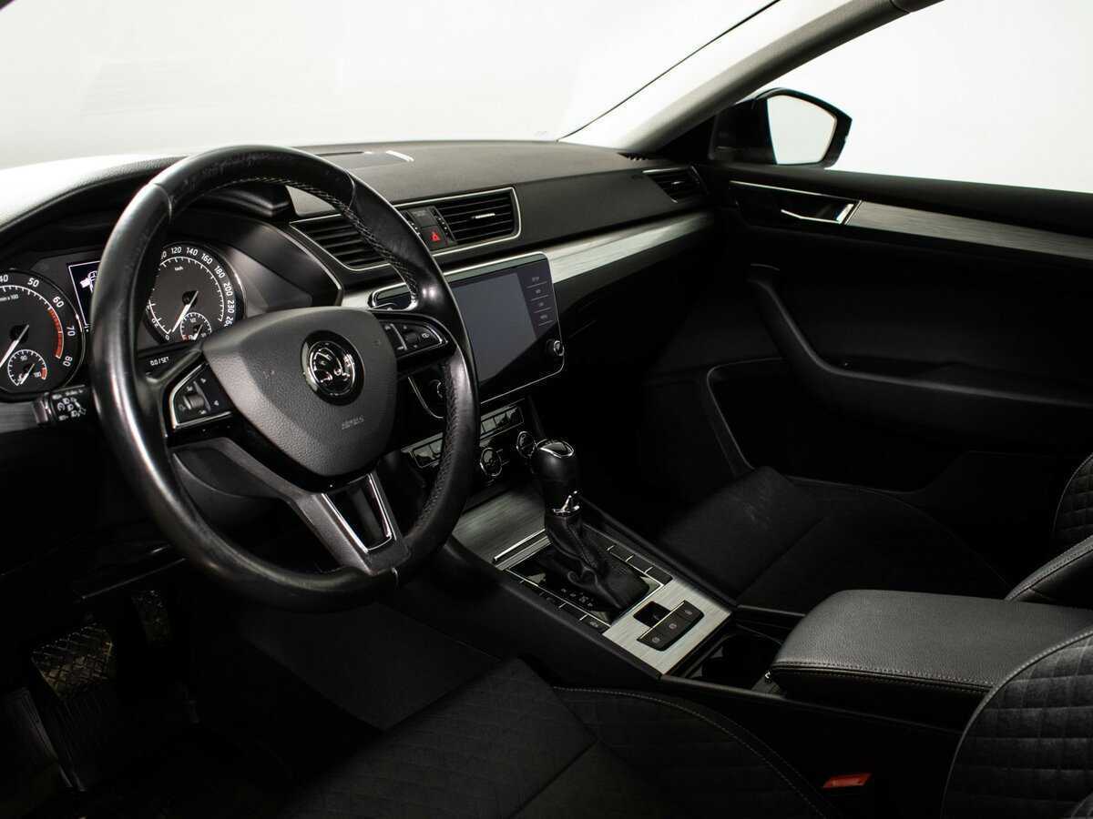 Skoda Superb 2020 года с пробегом. Фото: #12