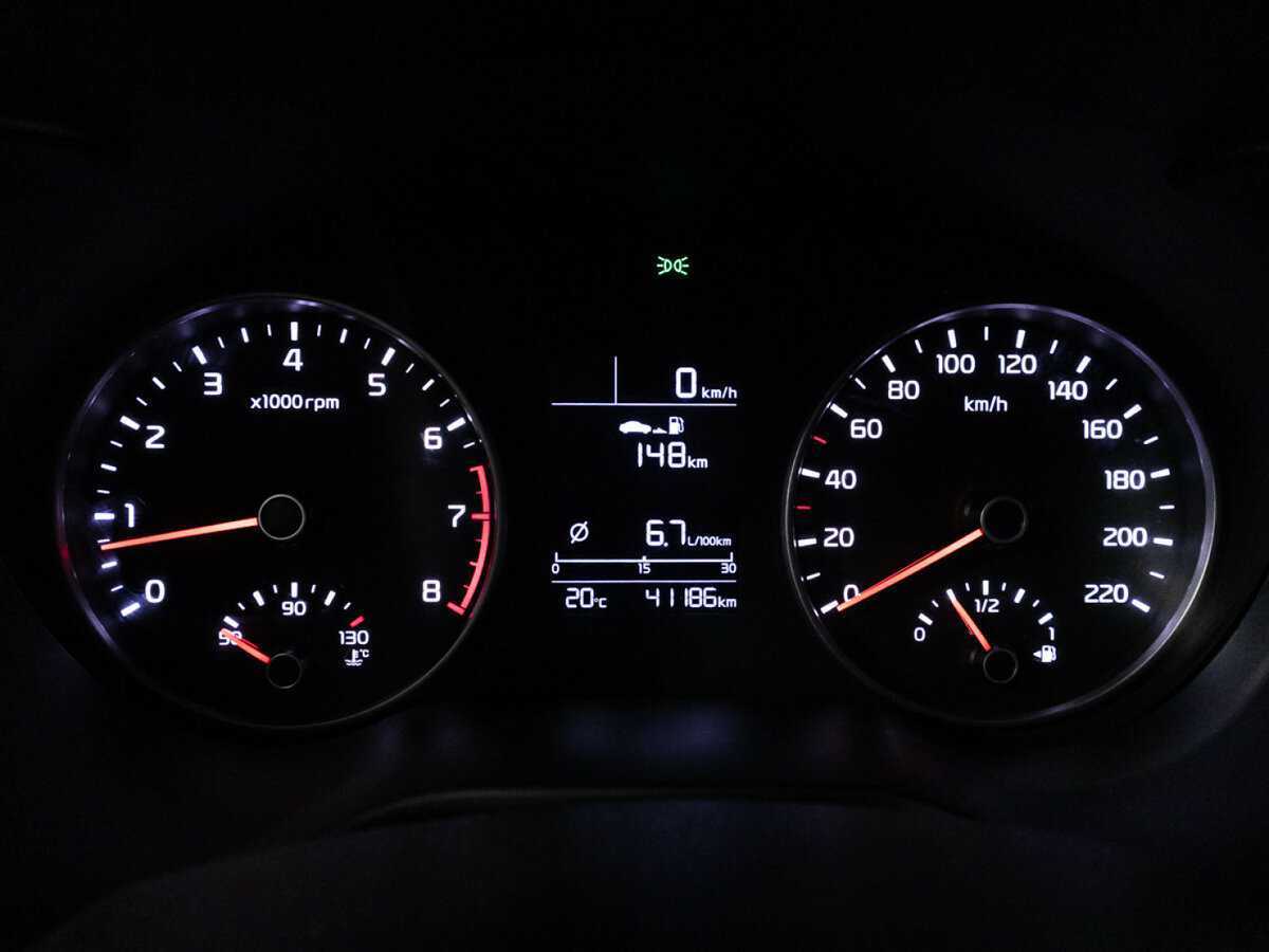 Б/У Киа Рио 2017 года. Фото: #11