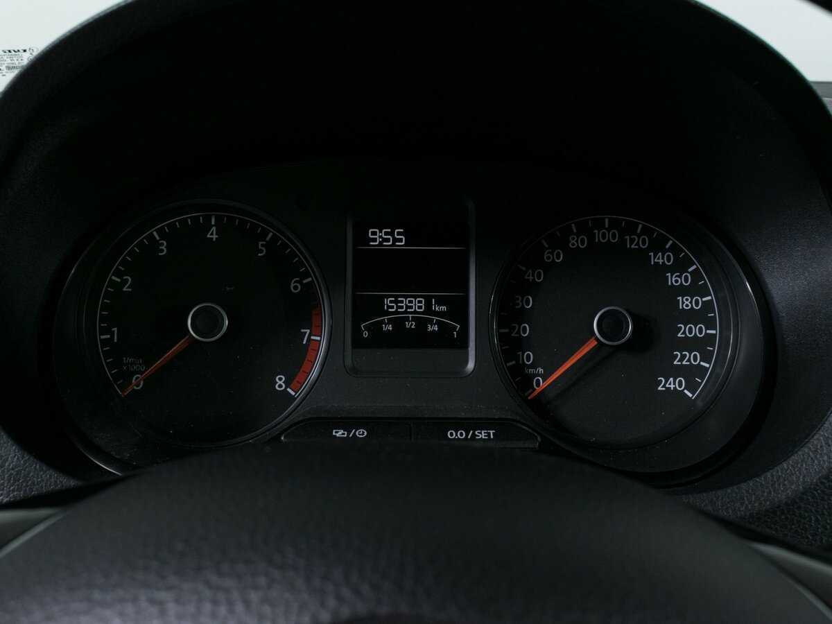 Б/У Фольксваген Поло 2017 года. Фото: #10