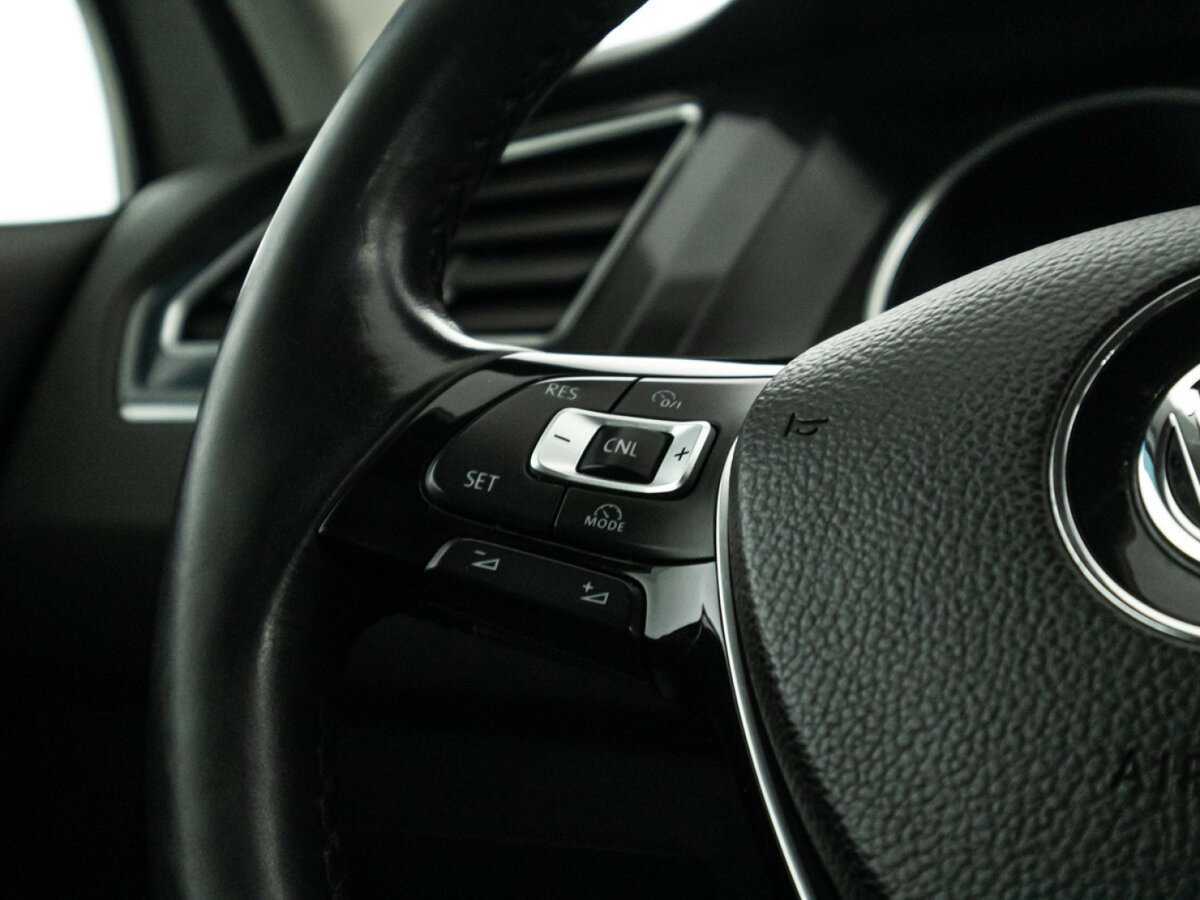 Б/У Фольксваген Тигуан 2018 года. Фото: #16