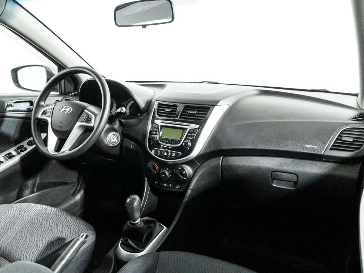 Б/У Хендай Солярис 2013 года. Фото: #8